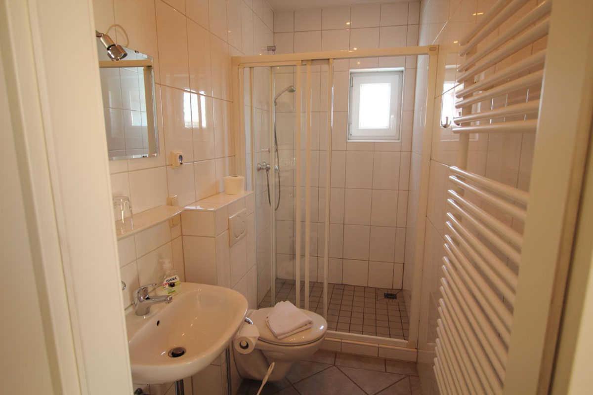 Ferienwohnung Kutterfisch Direkt Im Stadthafen Sassnitz Kültér fotó